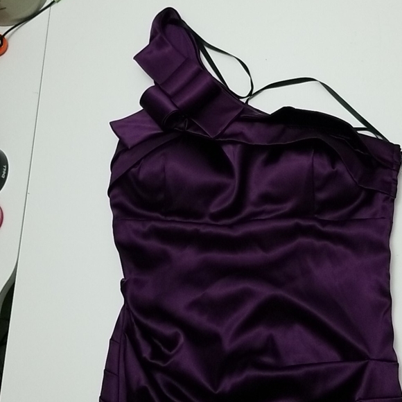 Purple midi ruffled one shoulder dress - Picture 1 of 5